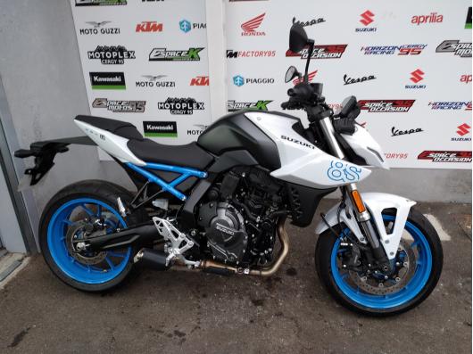 SUZUKI GSX-8S A2 (OU FULL)
