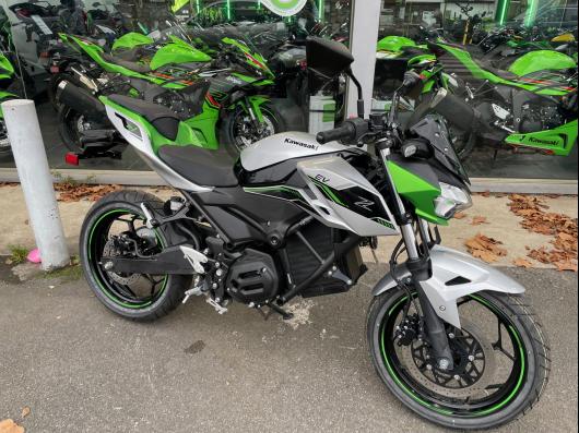 photo-annonce-kawasaki-ze-1_6760342d1d496587212642.jpg