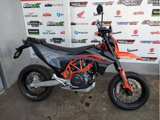 KTM 690 SMC R