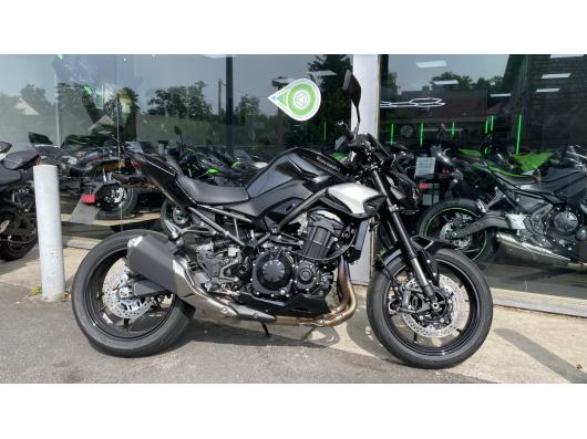 KAWASAKI Z900